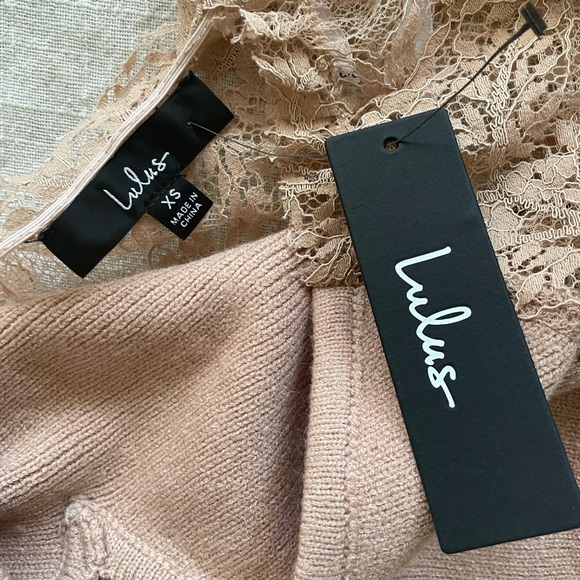 Lulu’s Open-back Sweater NWT - Picture 2 of 4